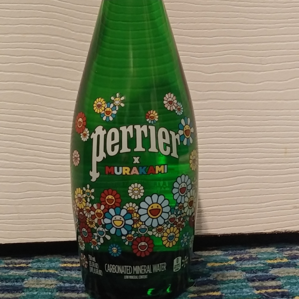 🌼 Takashi Murakami x Perrier Flower Design Collab - Picture 3 of 7